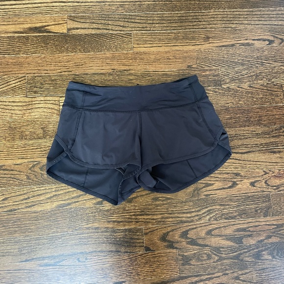 SOLD// Lululemon Speed Up Shorts 2.5in - Picture 2 of 3